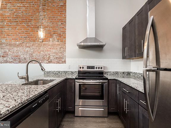 5th image of 707 W Girard Ave APT 1F