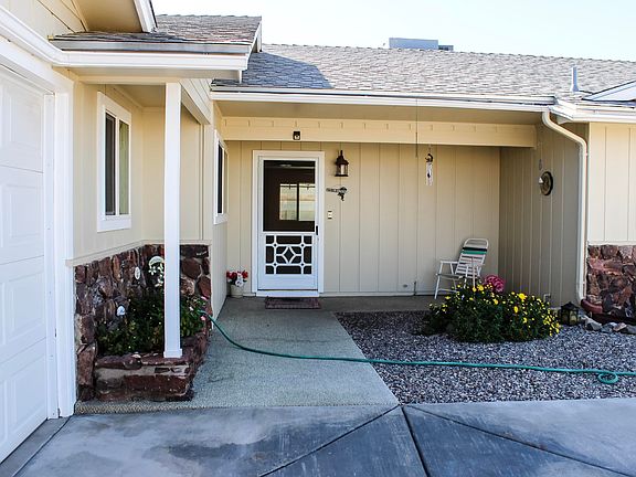 3rd image of 2830 Indian Springs Dr
