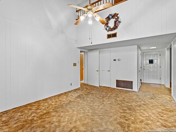 3rd image of 3547 Red Oak Ln