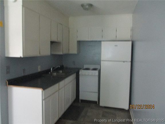 4th image of 104 W North St