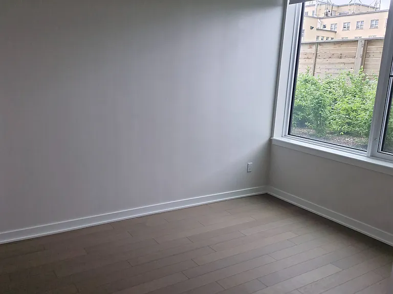 360 Deschatelets Ave #104 — Photo 17