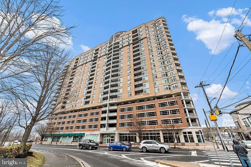 5750 Bou Ave Unit 707 photo 1