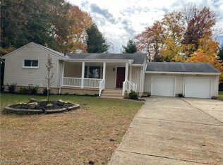 2875 Decamp Rd, Youngstown, OH 44511