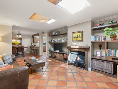 663 Bishops Lodge Rd APT 22, Santa Fe, NM, 87501