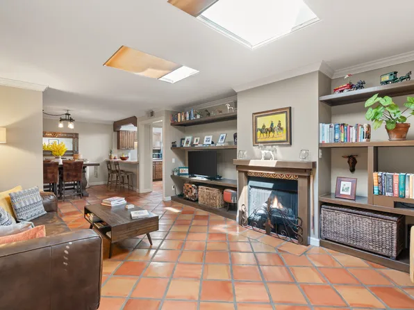 663 Bishops Lodge Rd APT 22, Santa Fe, NM 87501