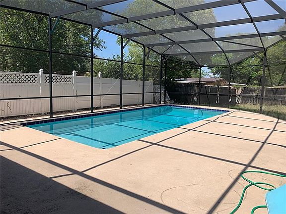 3rd image of 5917 Bolling Dr