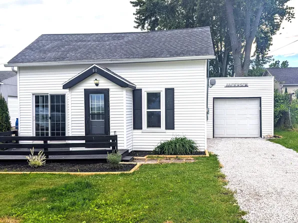 80 Probasco St, Casnovia, MI 49318