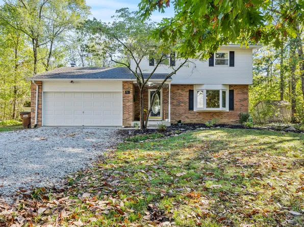 71 Challedon Cir SW, Pataskala, OH 43062