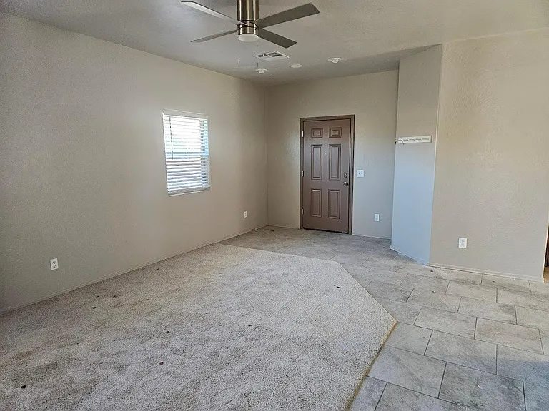 36337 W Velazquez Dr — Photo 6