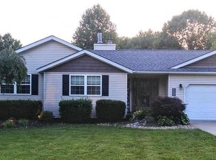 6208 Wenzel Rd, Alton, IL 62002
