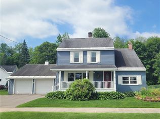 15 Beaver St, Dolgeville, NY 13329