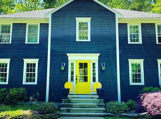 6 Manchaug Rd, Sutton, MA 01590