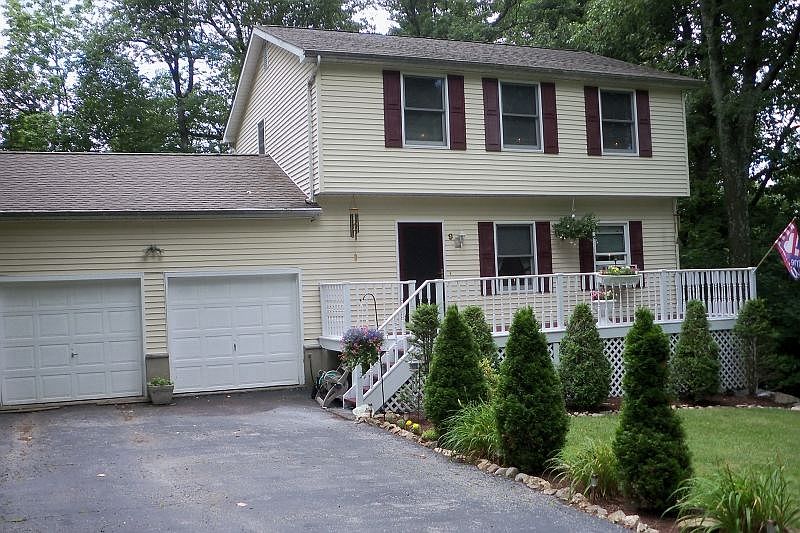 1st image of 9 Amisa Ct