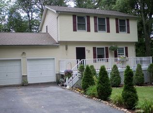 9 Amisa Ct, Highland Lakes, NJ 07422