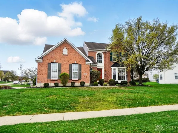 375 Stanton Dr, Springboro, OH 45066