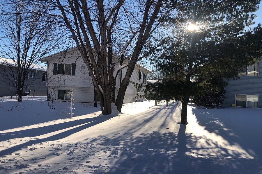 1st image of 15 8th Ave N