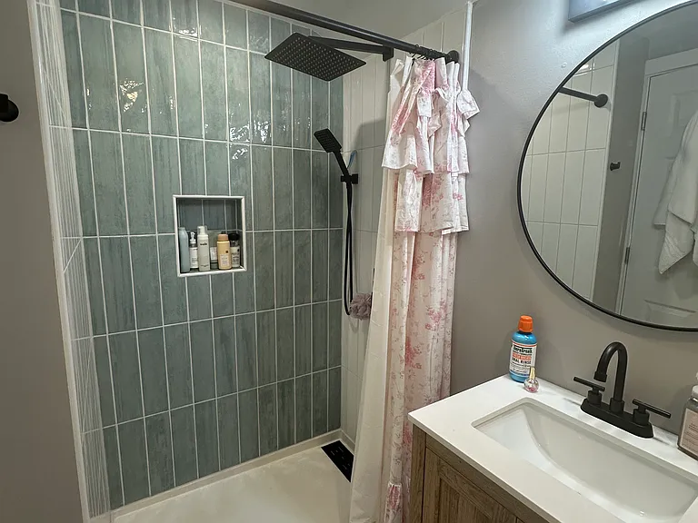 1804 W 45th St #2 — Photo 23