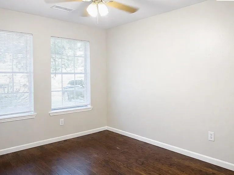 17150 Summer Hollow Dr — Photo 9