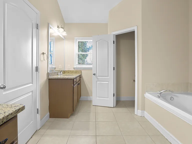174 Woodhaven Way — Photo 22