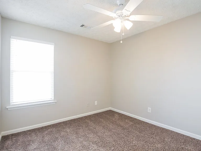 186 Ilex Dr — Photo 13