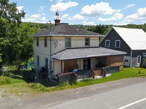 101 Isidore Boucher Blvd, Edmundston, NB E7B 1V6