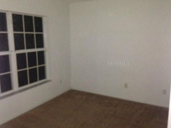 4th image of 3289 Amberley Park Cir