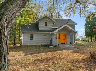 12619 Lakeshore Rd, Cleveland, WI 53015