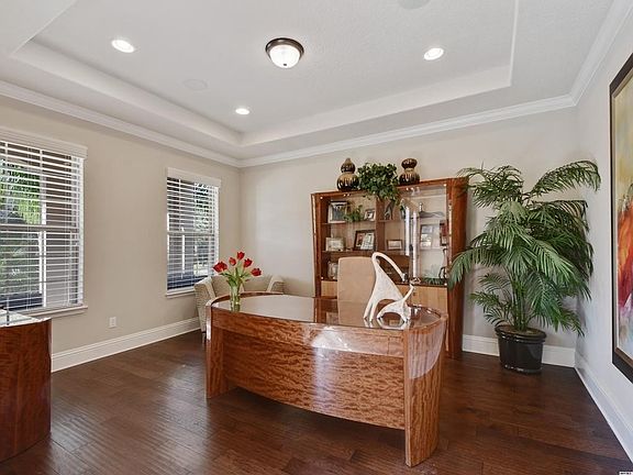 4th image of 11853 Aldendale St