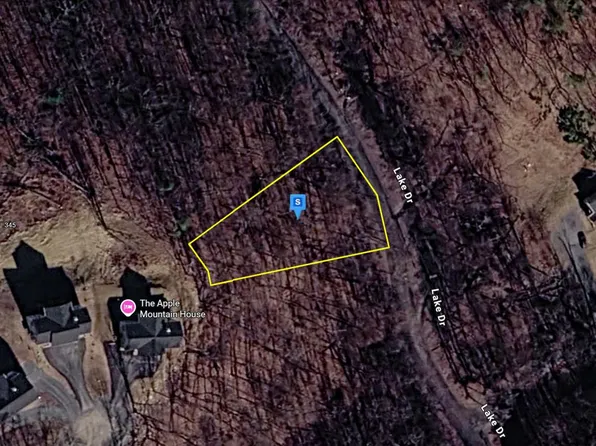 551 Lake Dr, Front Royal, VA 22630
