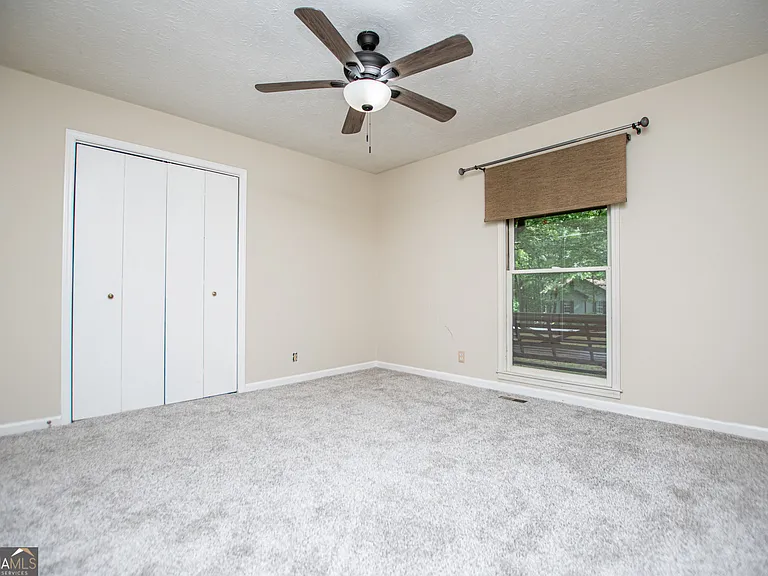 1499 Stonington Ct — Photo 36