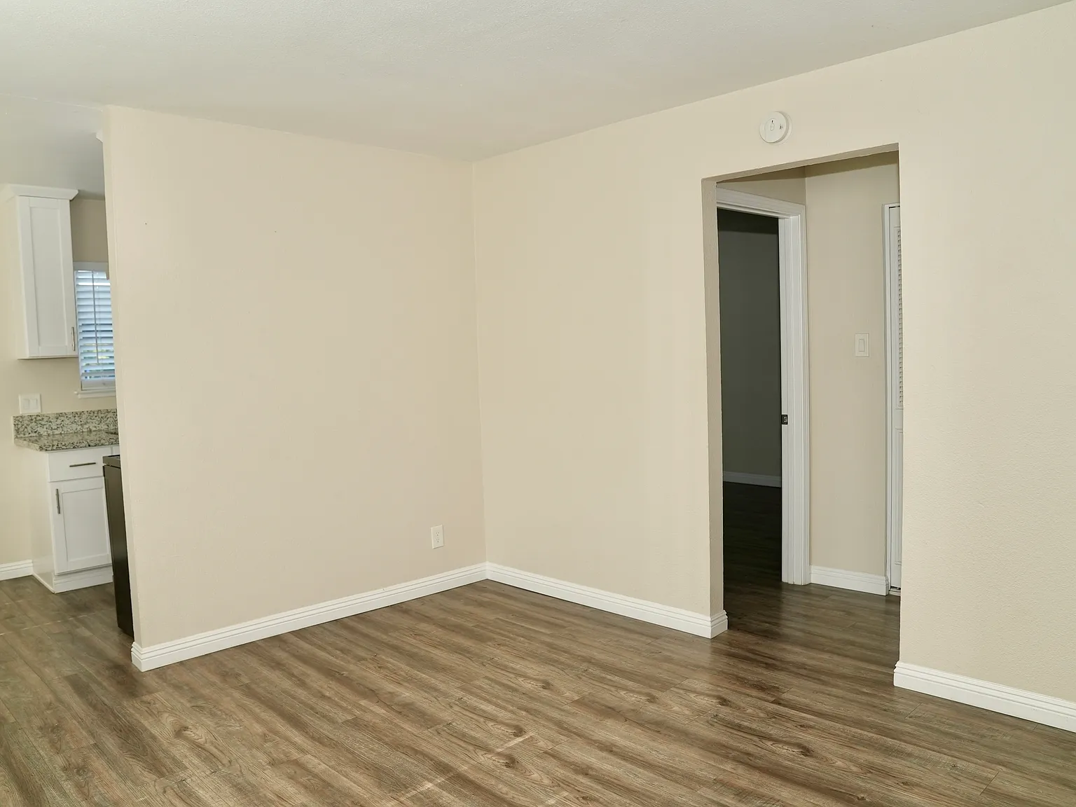 1 bed, $1,525 — Photo 2