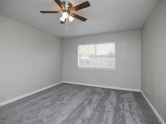 5th image of 2021 Waterview Dr