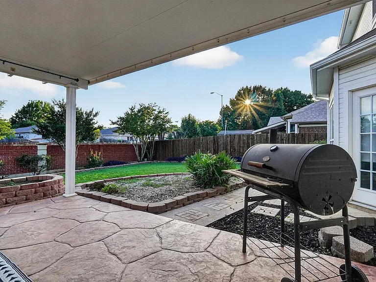 5825 Rockport Ln — Photo 25