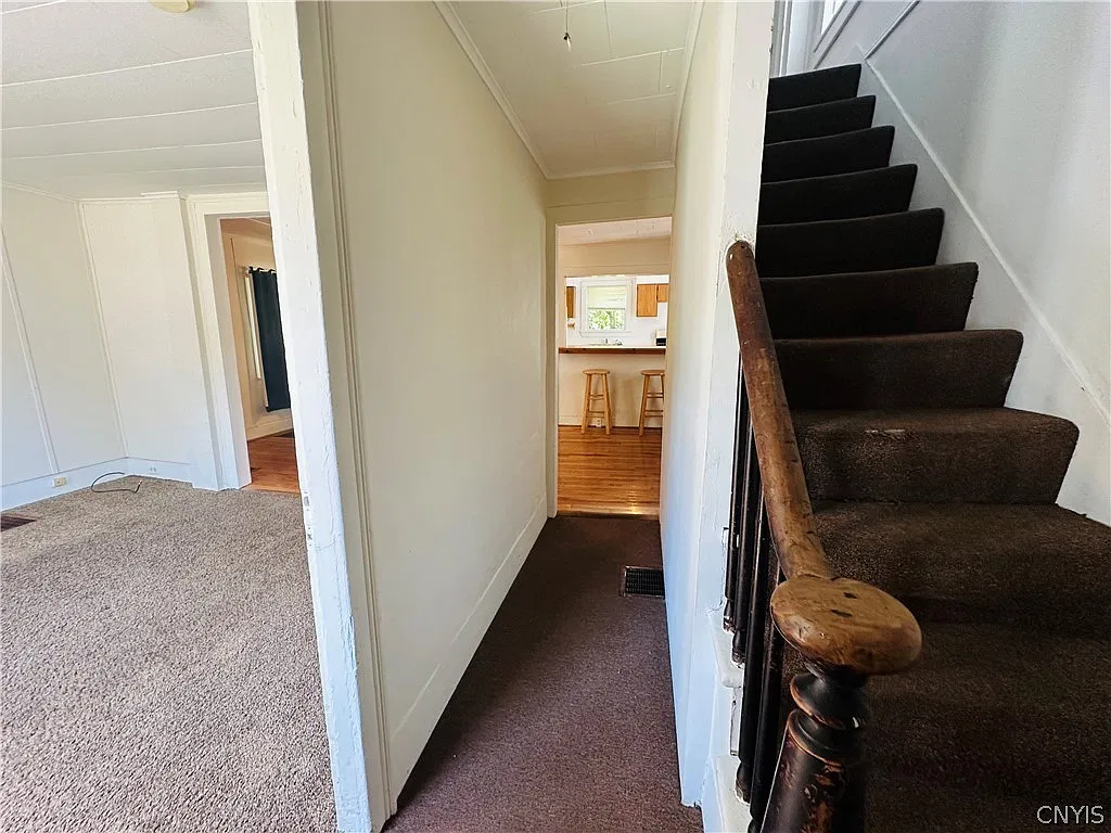 3 bed, 1.5 bath, 1131 sqft, $1,400 — Photo 3