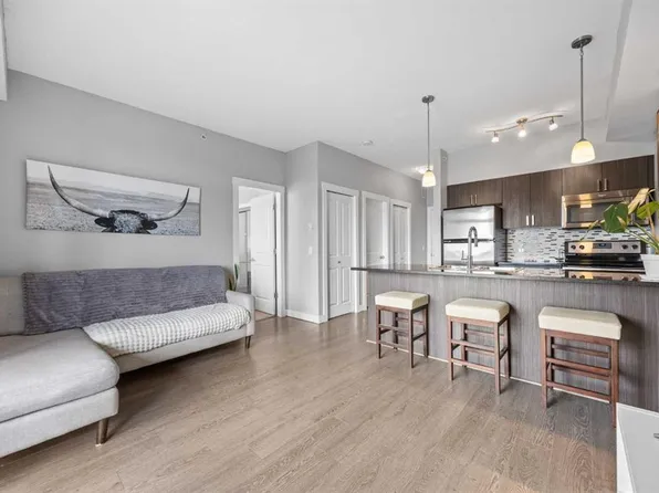 117 Copperpond Cmn N #414, Calgary, AB T2Z 5E2