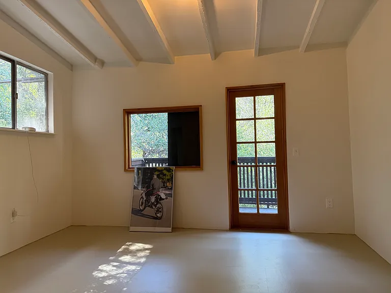 19475 Grand View Dr — Photo 13