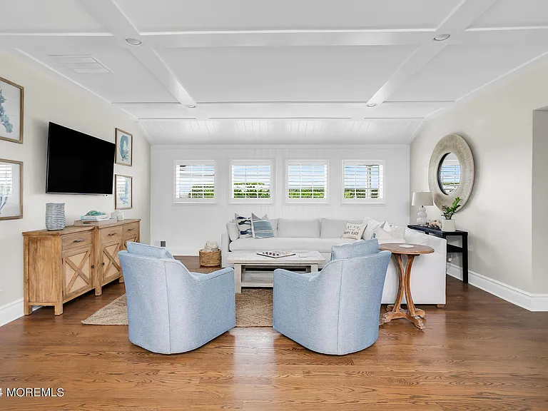 208 Neptune Pl — Photo 6