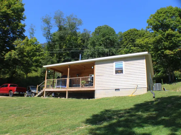 100 Boiler Ln, Cass, WV 24927