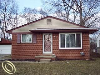 1st image of 34630 Glen St