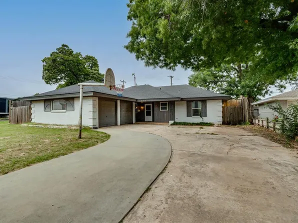 7017 NW 28th St, Bethany, OK 73008