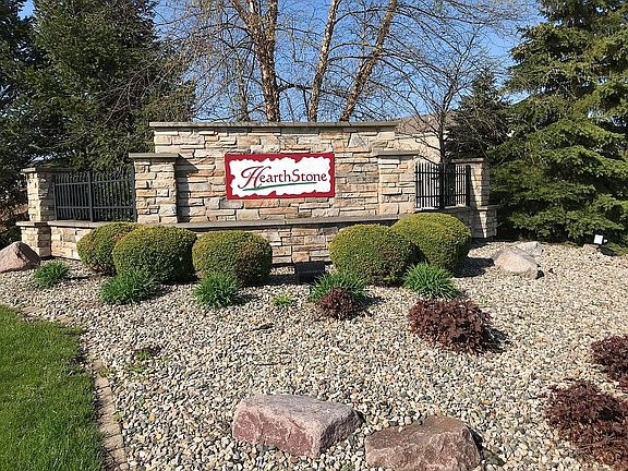 2nd image of 1201 Flagstone Dr