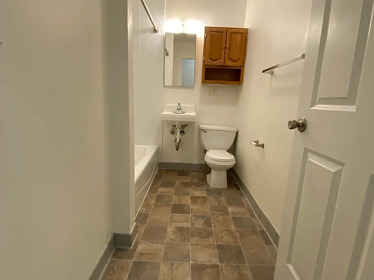 17 Hemenway St #3 — Photo 5