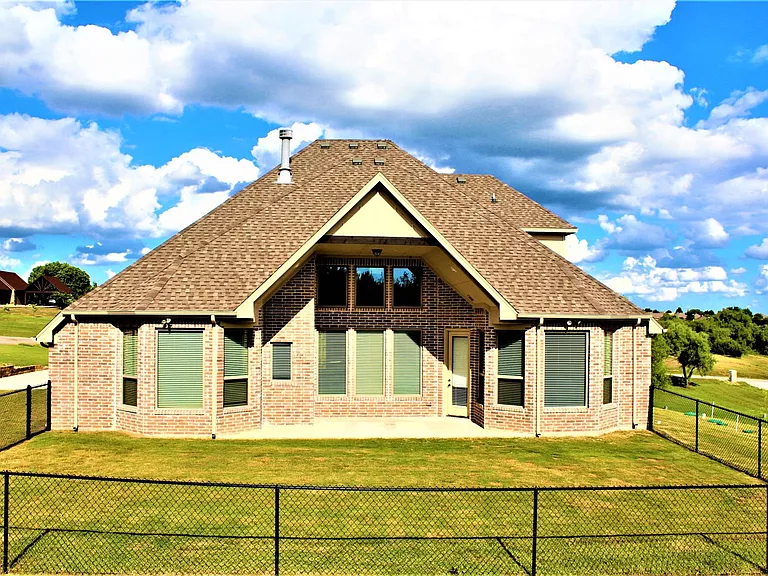 2404 Wills Way Dr — Photo 8