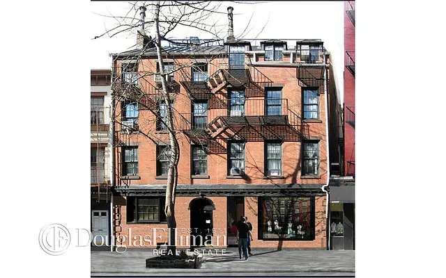 Sold by Douglas Elliman | media 10