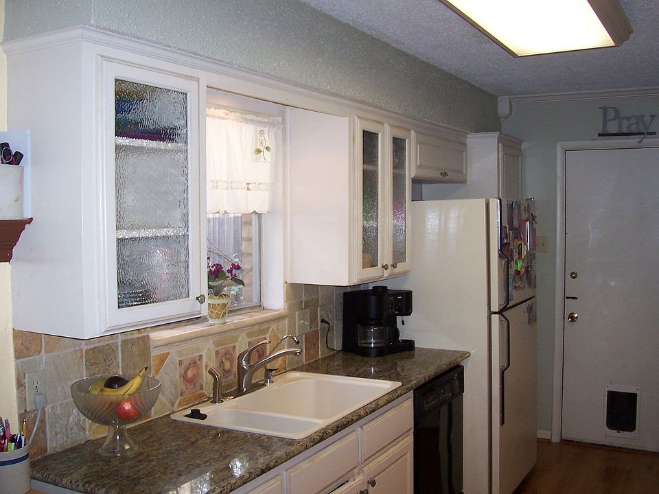 2nd image of 1517 Phillip Ct
