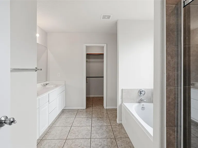 12530 Greencanyon Dr — Photo 18