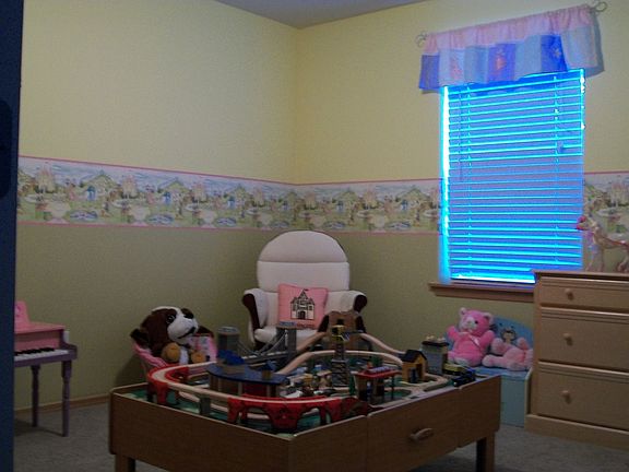 4th image of 6121 37th Ave SE