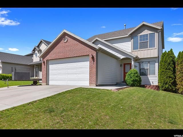 1st image of 364 W Vineyard Way