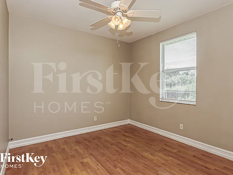4115 10th St SW — Photo 13