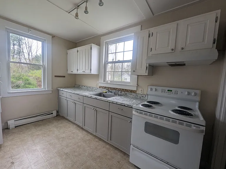 275 High St #1 — Photo 21